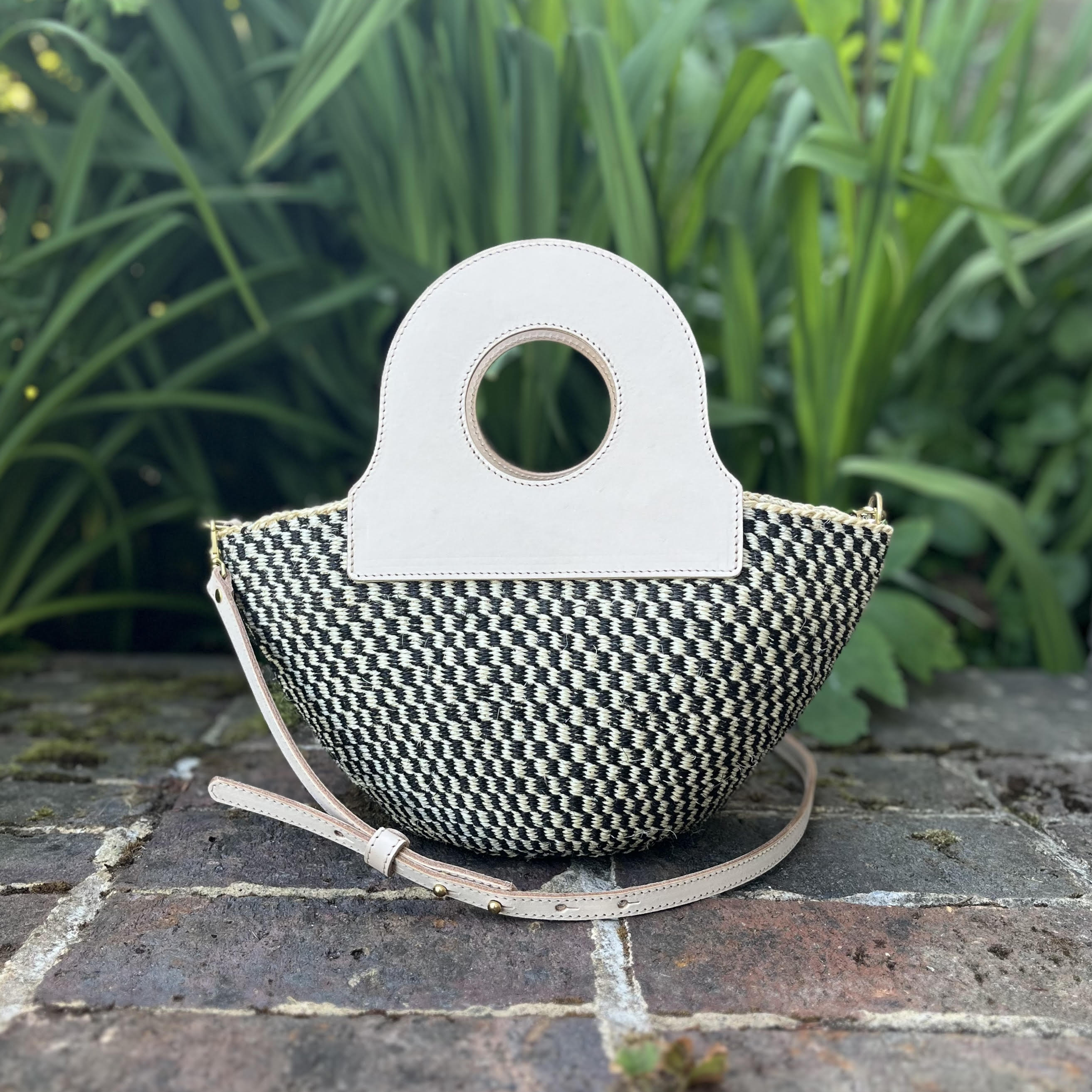 Dinky Zero-Waste Handväska Chestnut